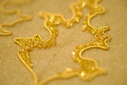 ゴールドワーク 葉っぱ