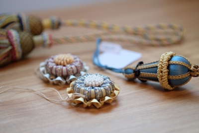 今回の滞在で買った物 ②タッセルとロゼット